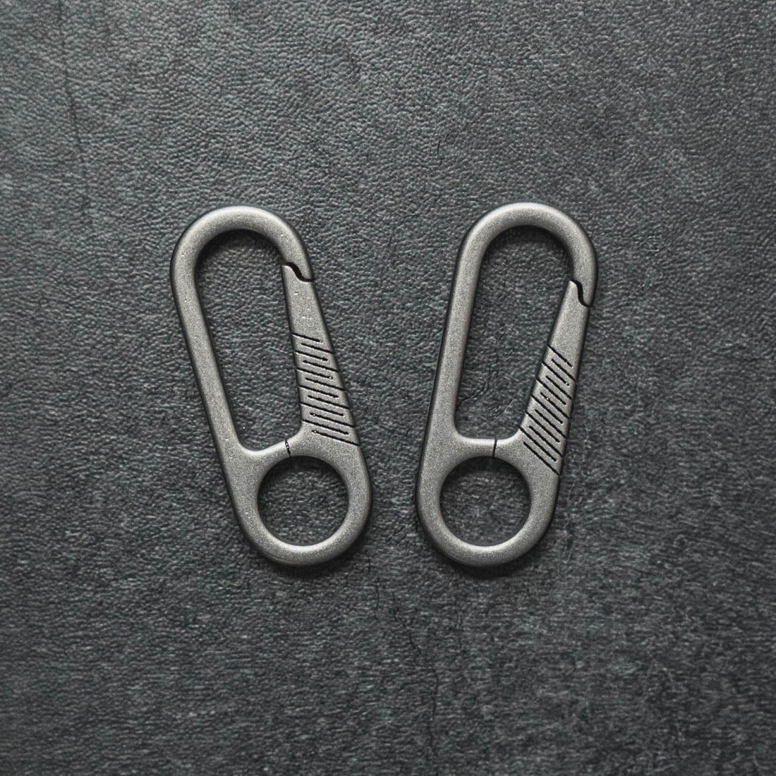 Fero Ti: Titanium Quick Release Mini Key Clips - Set of 2