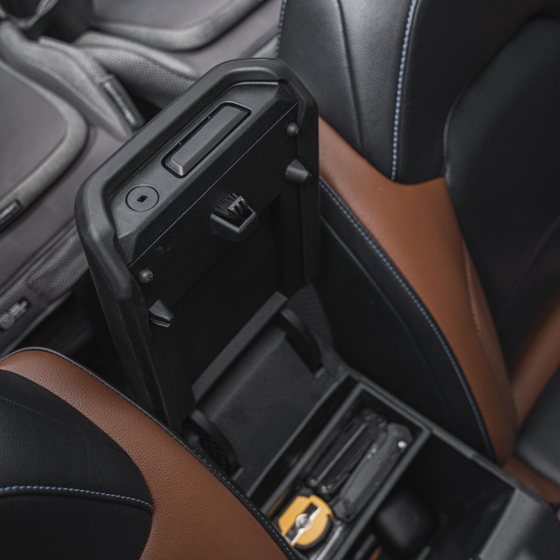 Komodo: Armrest Armor for 6G Bronco Center Console