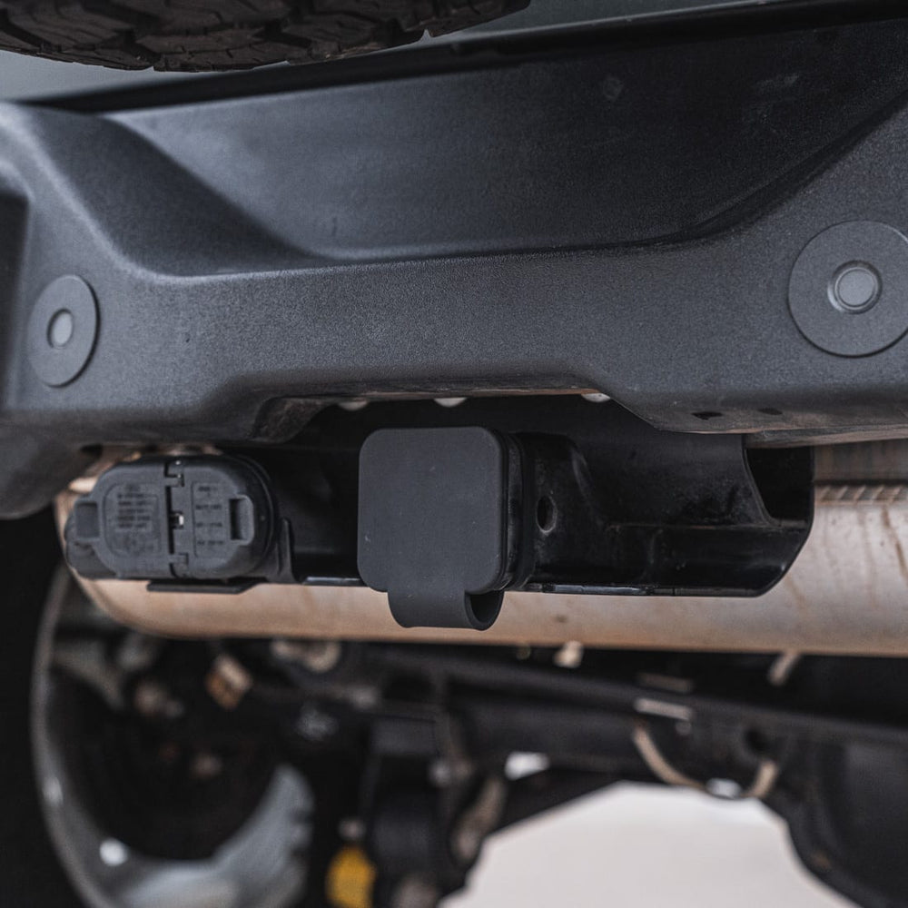 Universalfit Hitch Receiver Cover Plug w/ Retainer Band