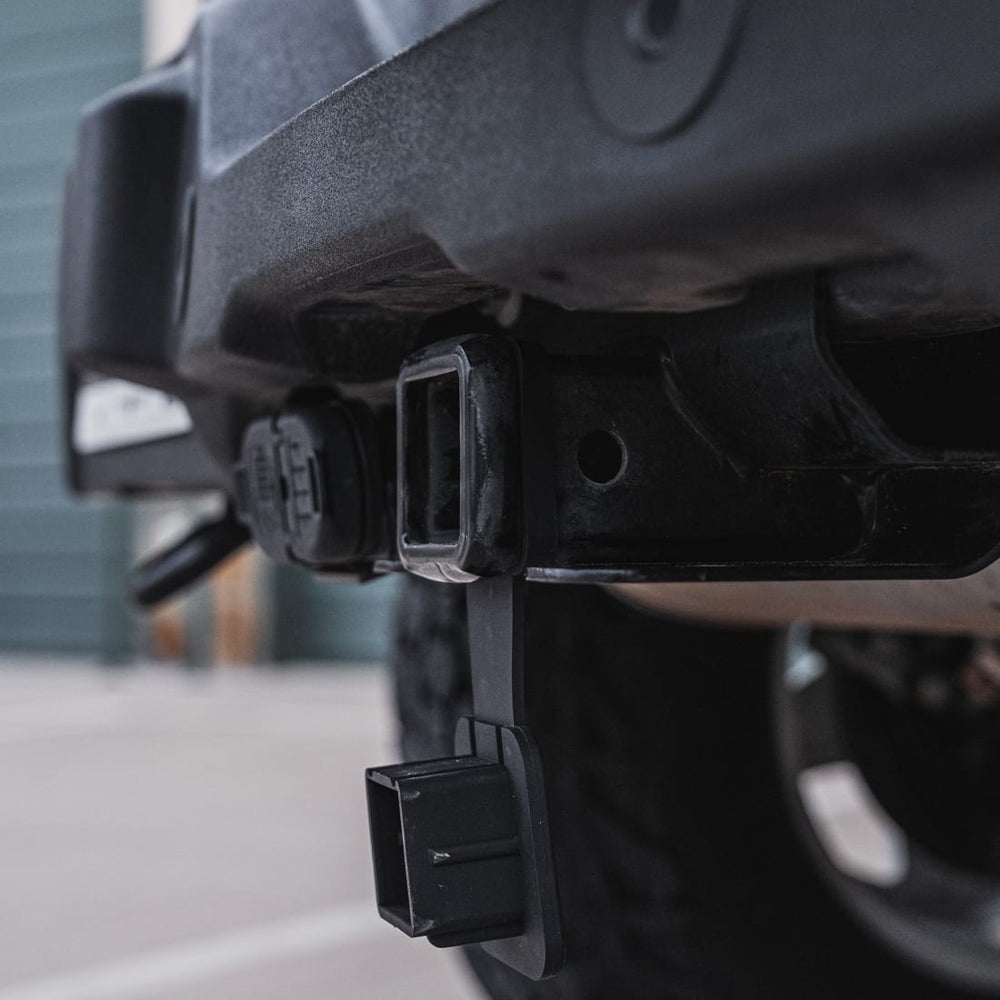 Universalfit Hitch Receiver Cover Plug w/ Retainer Band